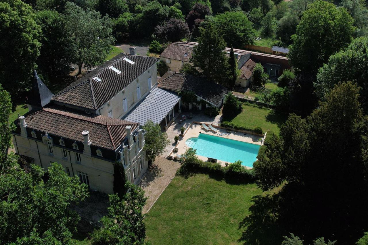 Chateau Fleur D'Aya Bed & Breakfast Artigues-pres-Bordeaux Exterior photo